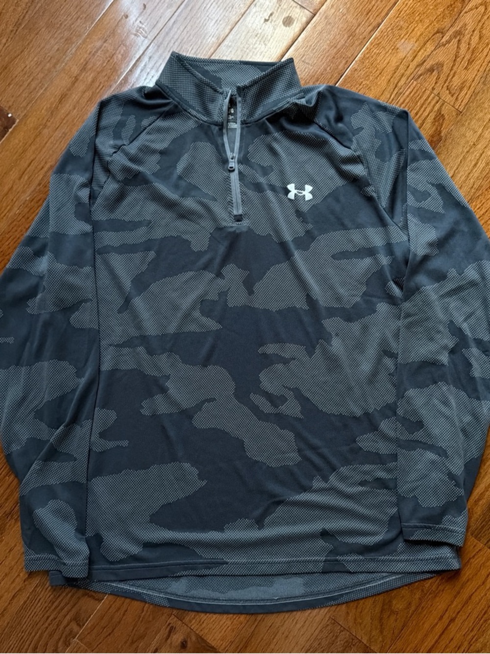 Under Armour Men’s Black & Charcoal Camo Quarter-Zip Pullover